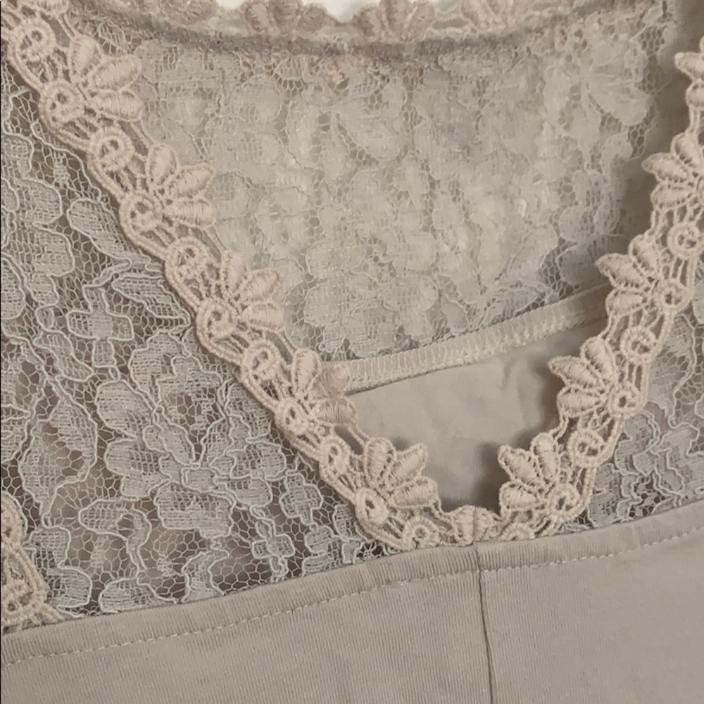 Express beige lace top - Picture 7 of 13